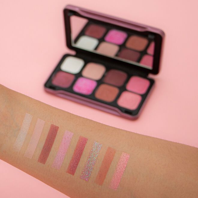 Revolution Forever Flawless Dynamic Ambient Eyeshadow Palette