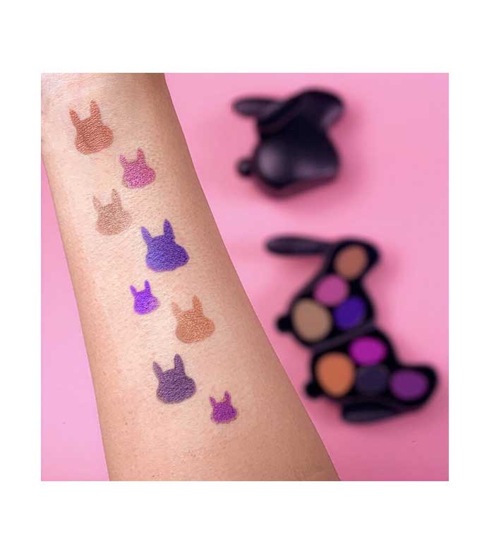 I Heart Revolution Bunny Liquorice Eyeshadow Palette