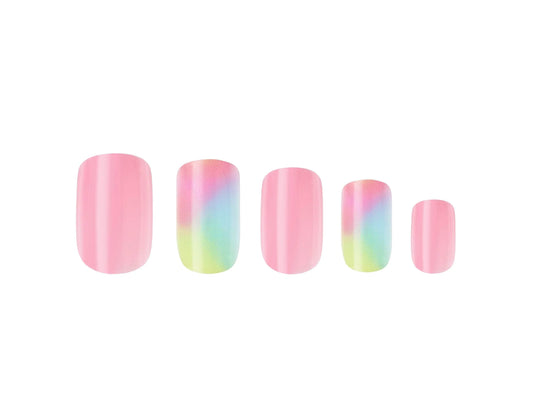 W7 Glamorous Nails Oh So Dreamy