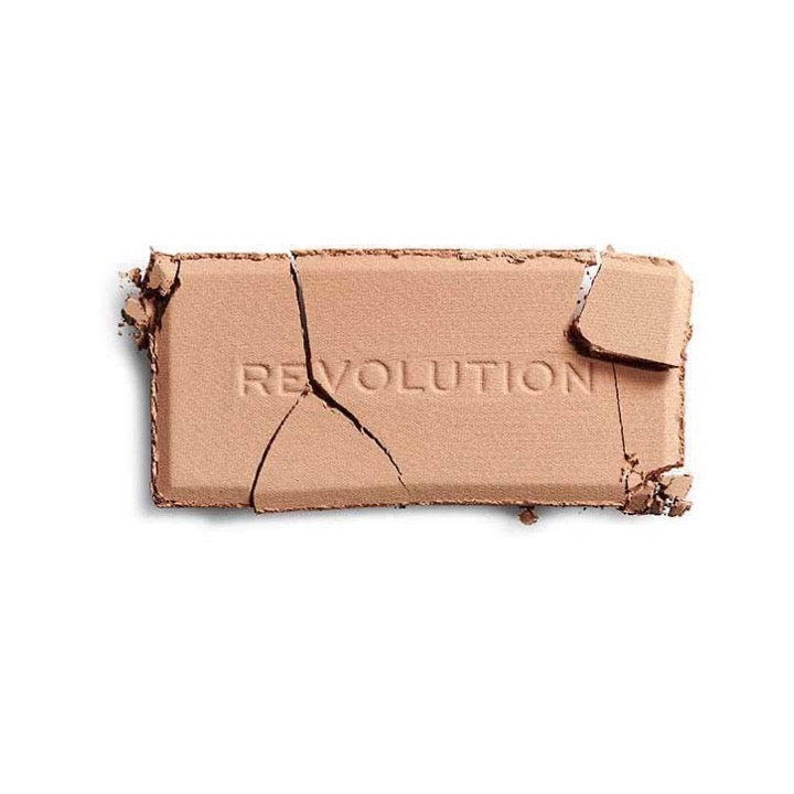 Revolution Matte Base Powder P8