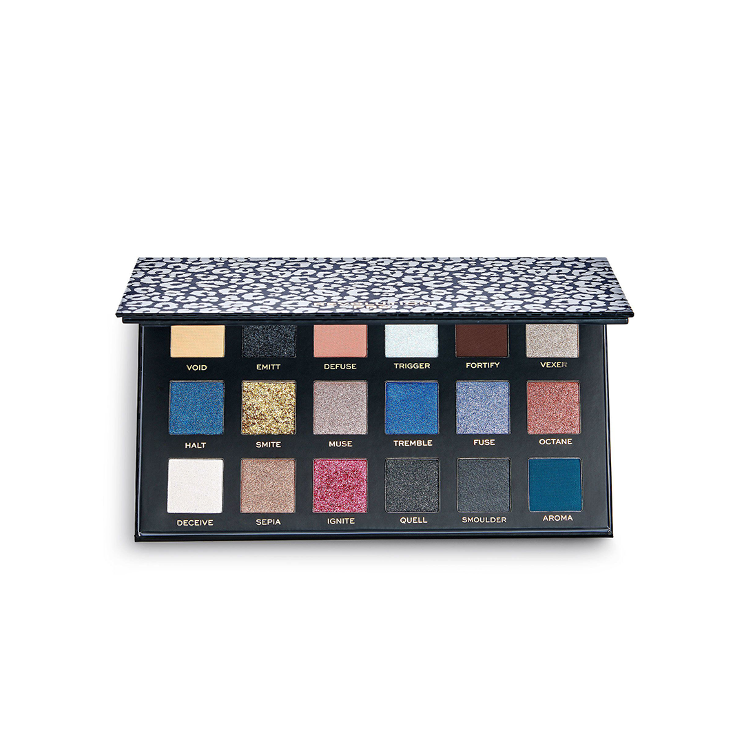 Revolution Pro New Neutrals Smoked Eyshadow Palette