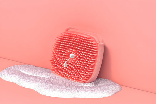 Spa By Lola Shampoo Dispenser Brush BEAU513