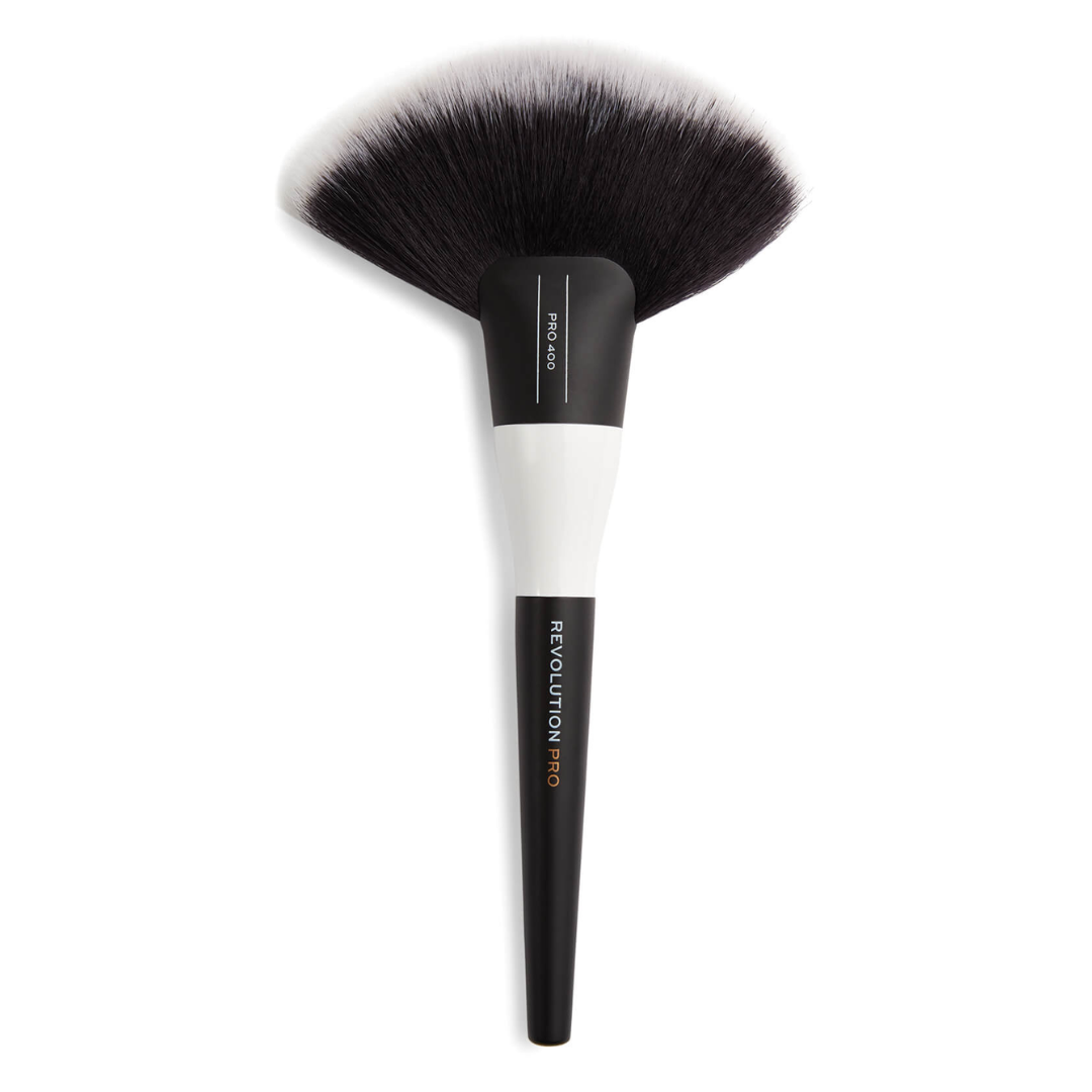 Revolution Pro 400 Extra Large Fan Brush