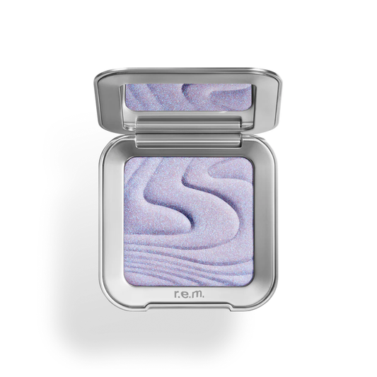 r.e.m beauty Interstallar highlighter Topper Miss Neptune